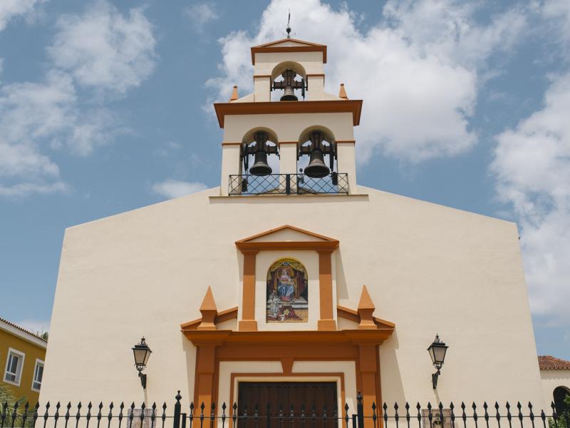 Bormujos-Fachada de la Iglesia del Monasterio Santa María la Real
