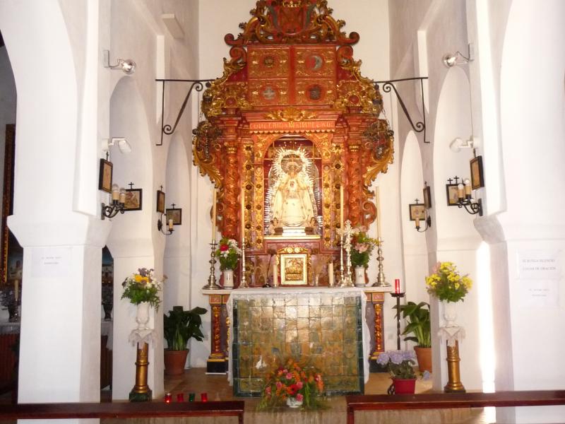 Bollullos de la Mitación. Altar mayor de la Ermita de Nuestra Señora de Cuatrovitas