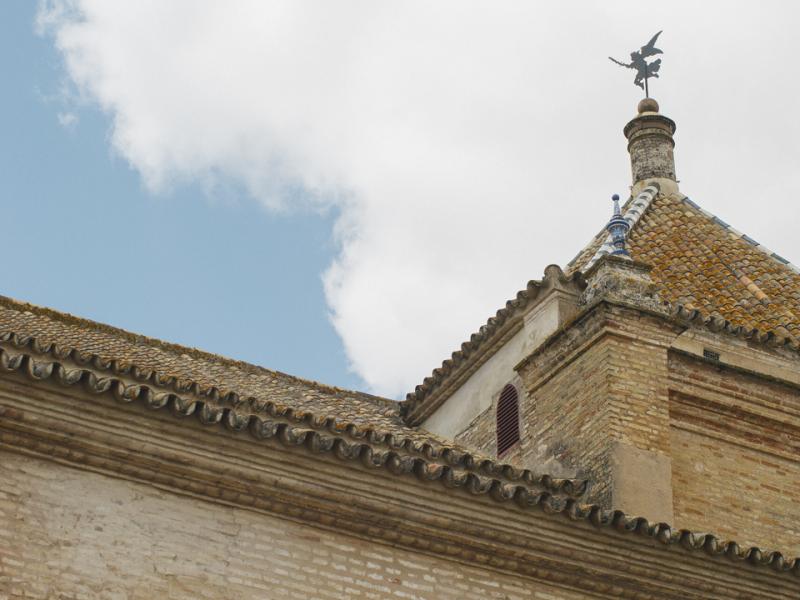 Salteras. Lateral de la Iglesia Parroquial de Santa María de La Oliva
