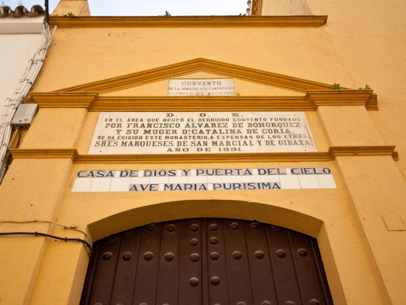 Utrera. Detalle de la puerta del Convento de la Purísima Concepción