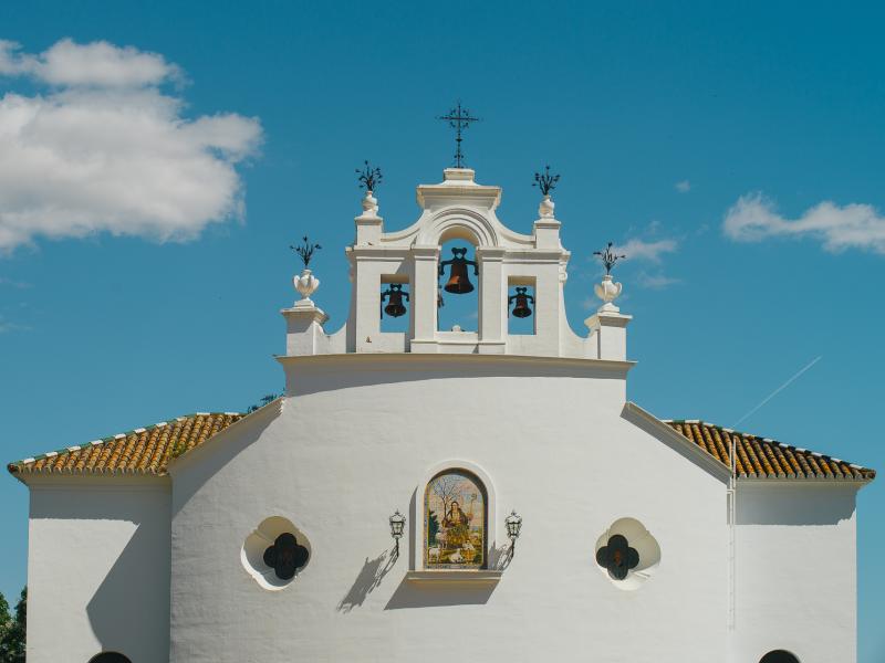 Cantillana. Espadaña de la Ermita de la Divina Pastora