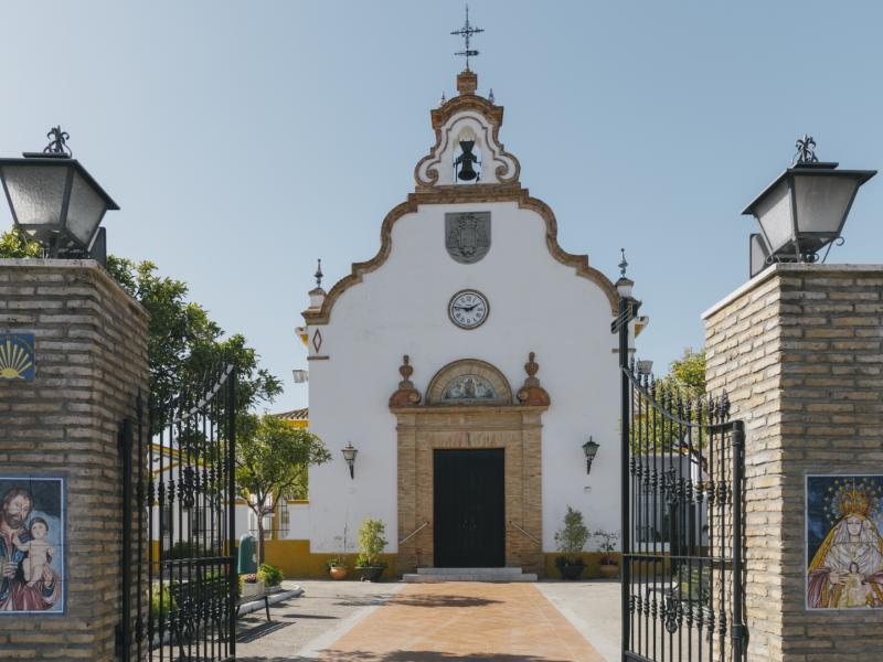 El Cuervo de Sevilla. Fachada de la Iglesia Parroquia de San José