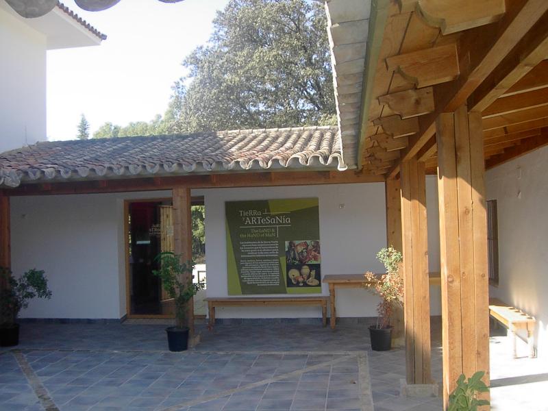 Centro de Visitantes 'El Robledo'