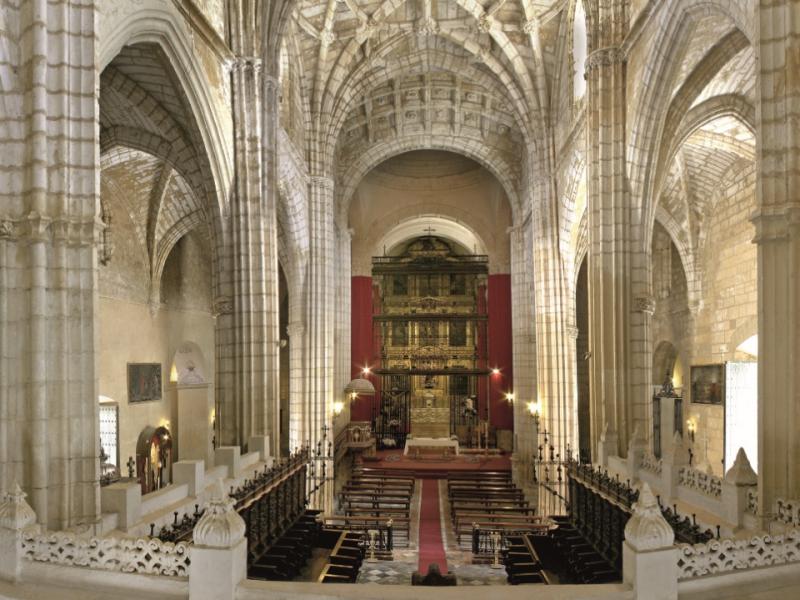 Morón de la Frontera. Interior de la Iglesia de San Miguel
