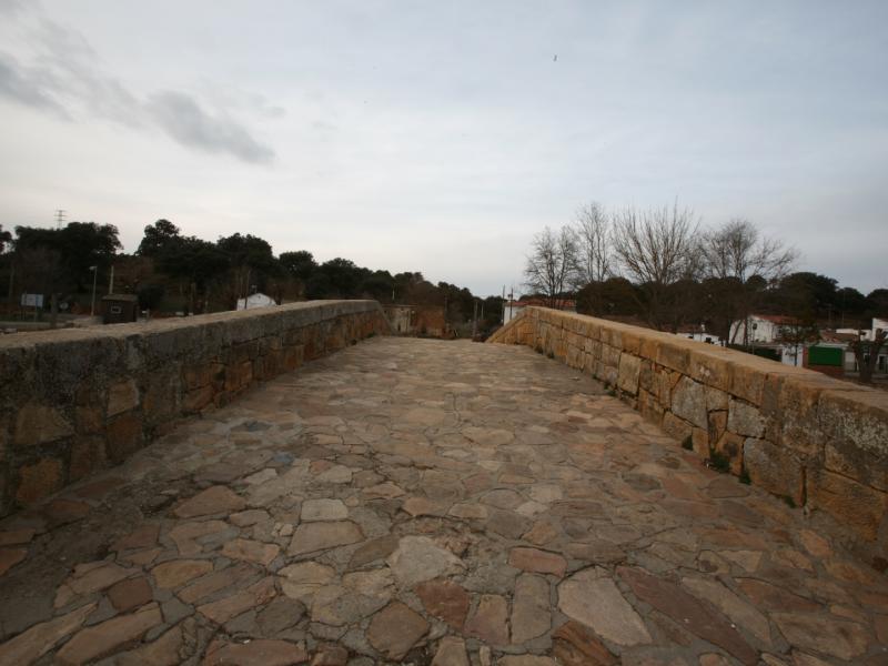Puente Romano sobre el Río Galindón