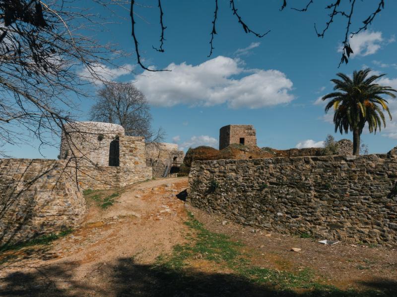 Parte de la fachada del Castillo y sus torres