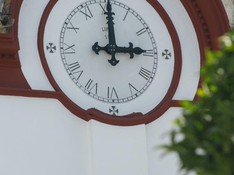 Olivares. Reloj Colegiata Santa María de las Nieves