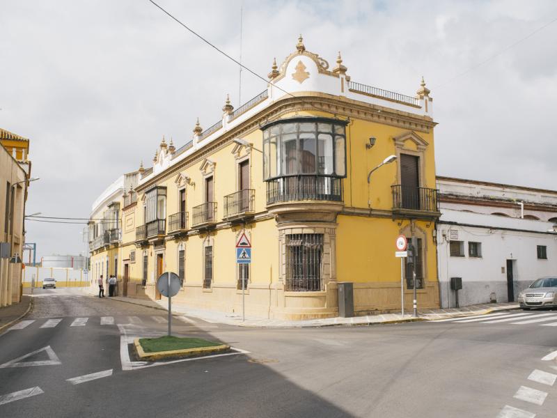 San Juan de Aznalfarache. Cruce en el casco histórico
