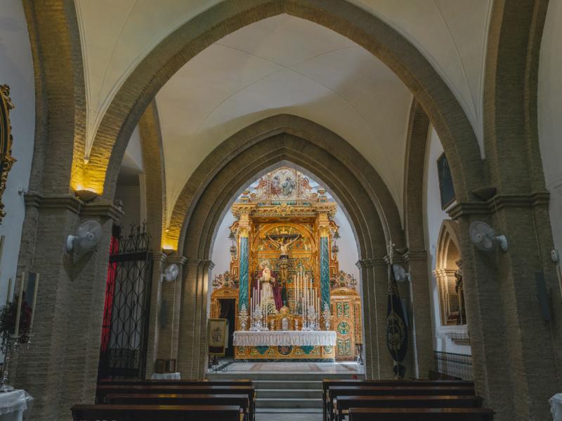 Benacazón. Interior iglesia Santa María de las Nieves
