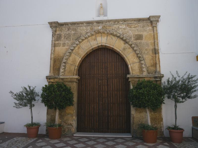 Gerena. fachada de la iglesia de San Benito