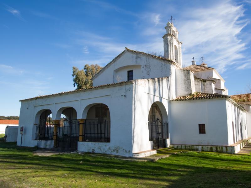 Ermita de Nuestra Señora de Guaditoca-Vista frontal Ermita de Guaditoca