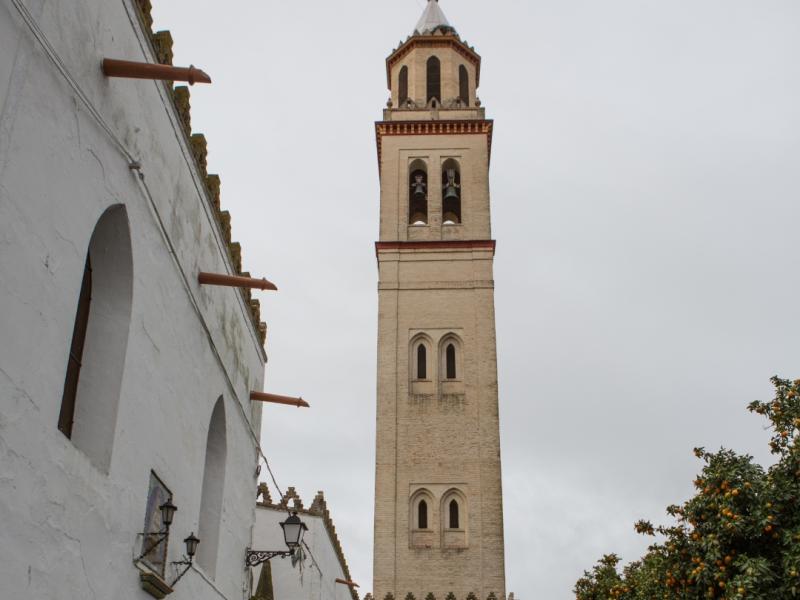 Lora del Río. Torre del campanario de la Iglesia de Nuestra Señora de la Asunción