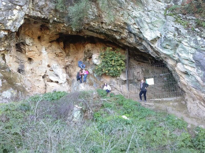Almadén de la Plata. La Cueva de los Covachos 