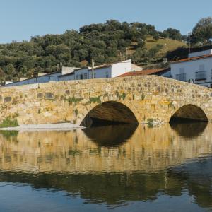 Puente Romano sobre el Río Galindón