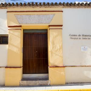 Cantillana. Fachada del Antiguo Hospital de Todos los Santos