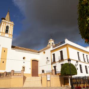 Carrión de los Céspedes. Iglesia Parroquial de San Martín. Campanario